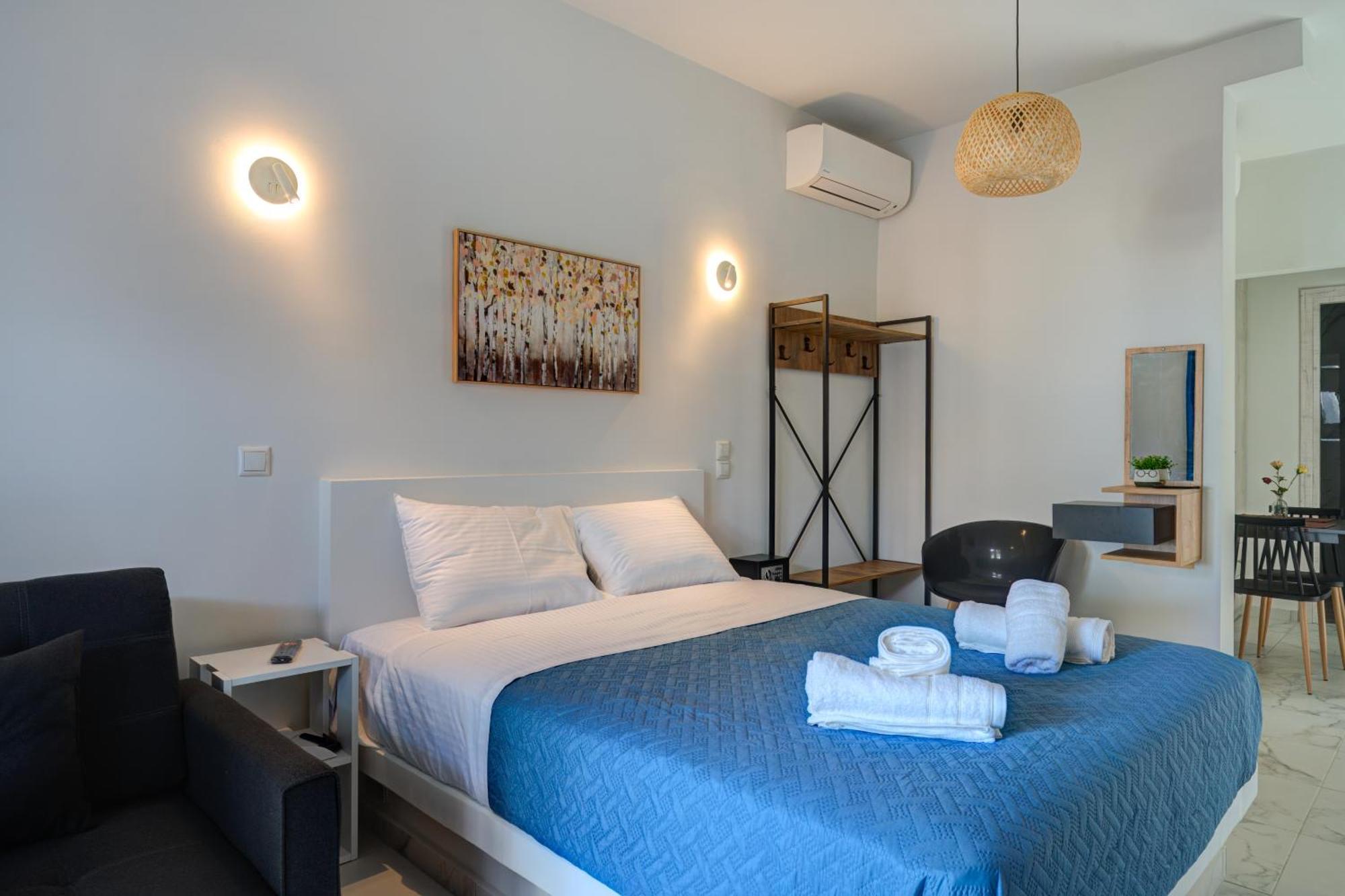 Molos Beachfront Apartments In Diakopto Esterno foto