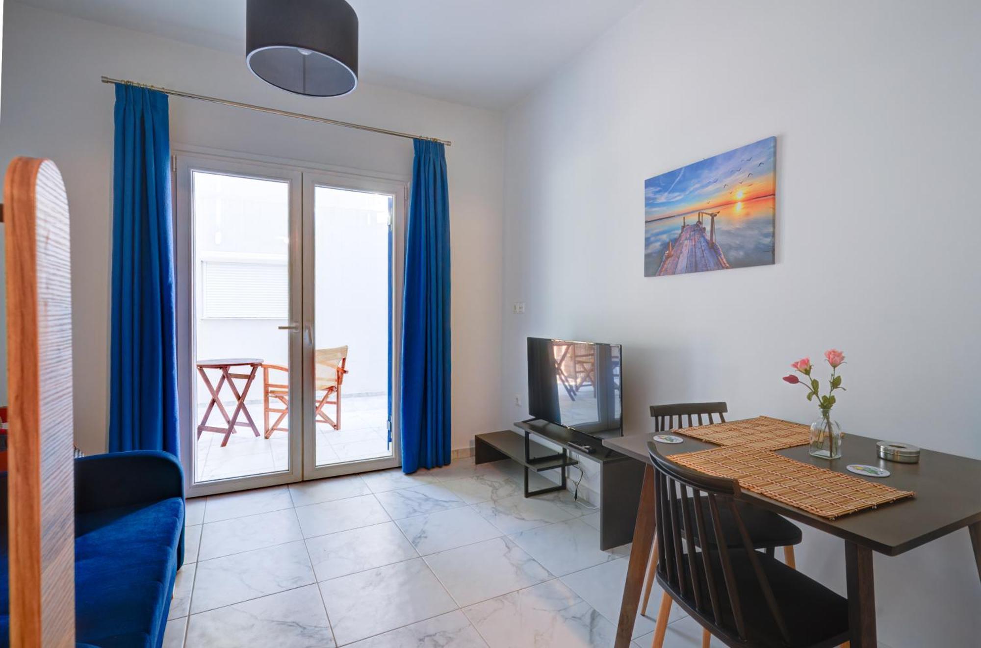 Molos Beachfront Apartments In Diakopto Camera foto