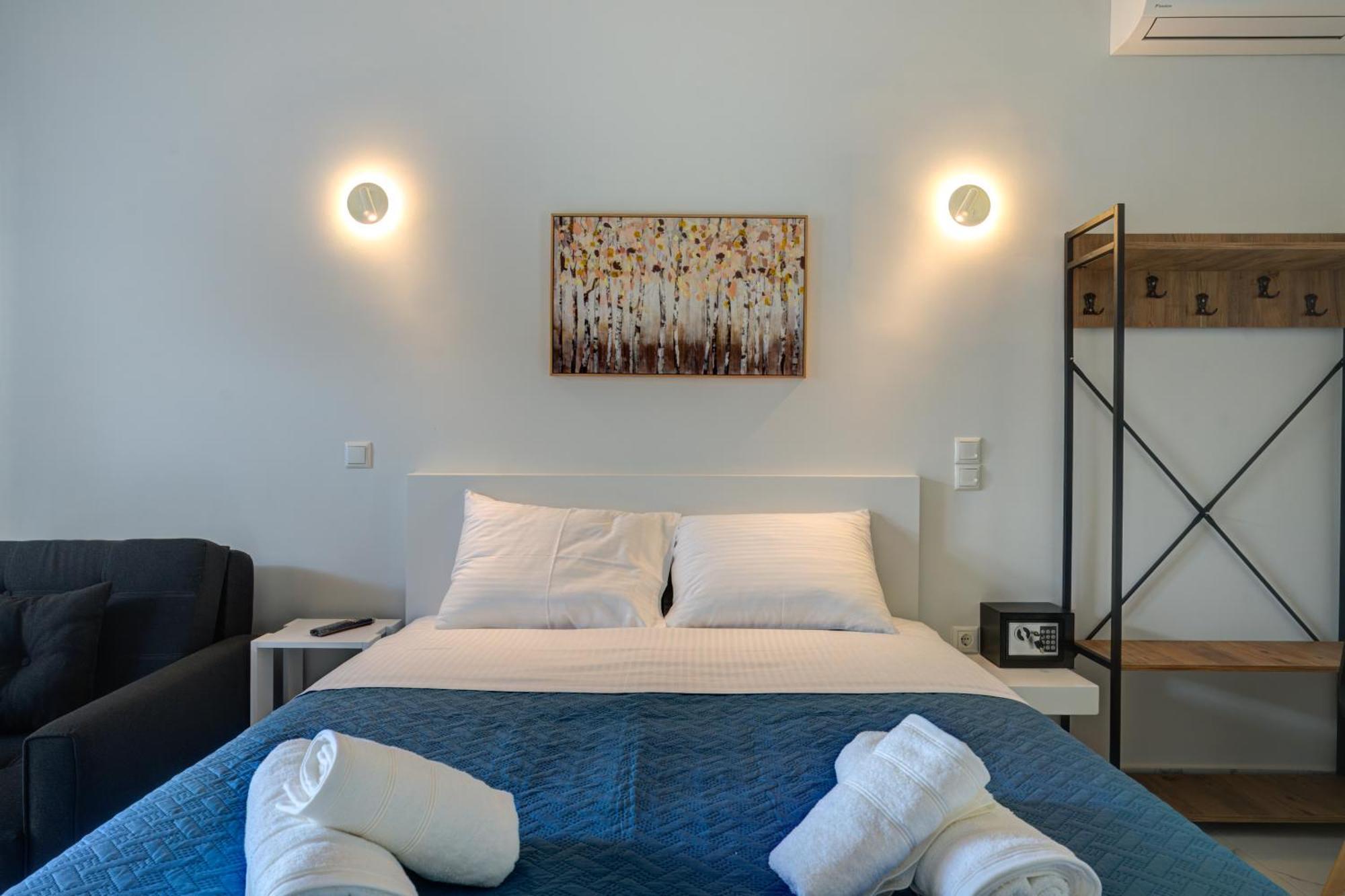 Molos Beachfront Apartments In Diakopto Esterno foto